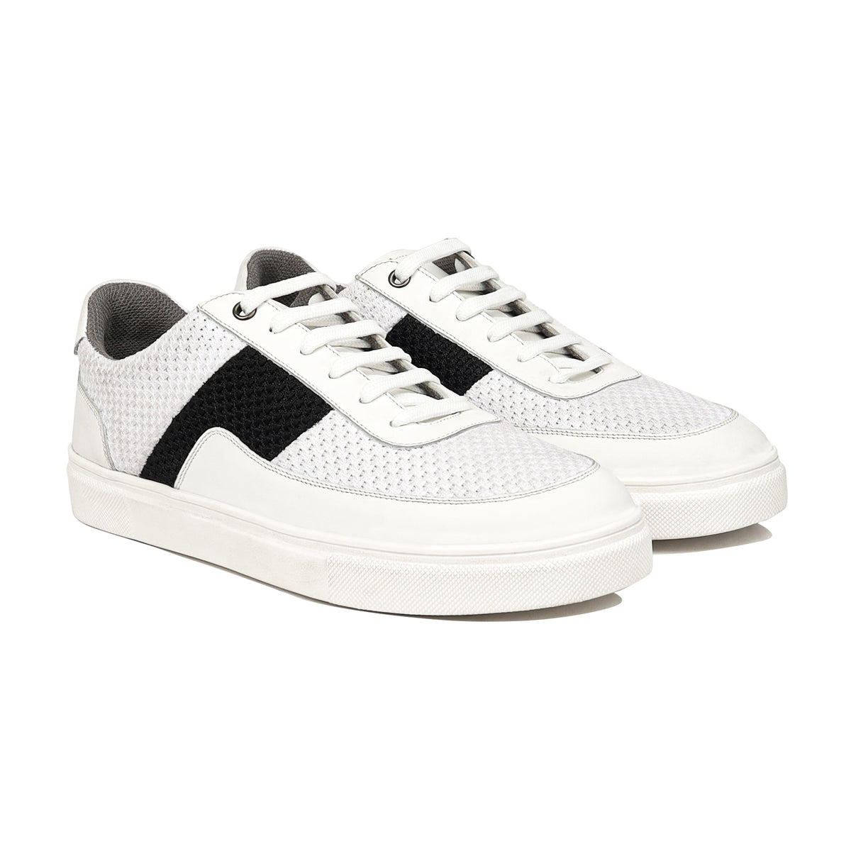 Kinetix - Men's White and Black Sneaker