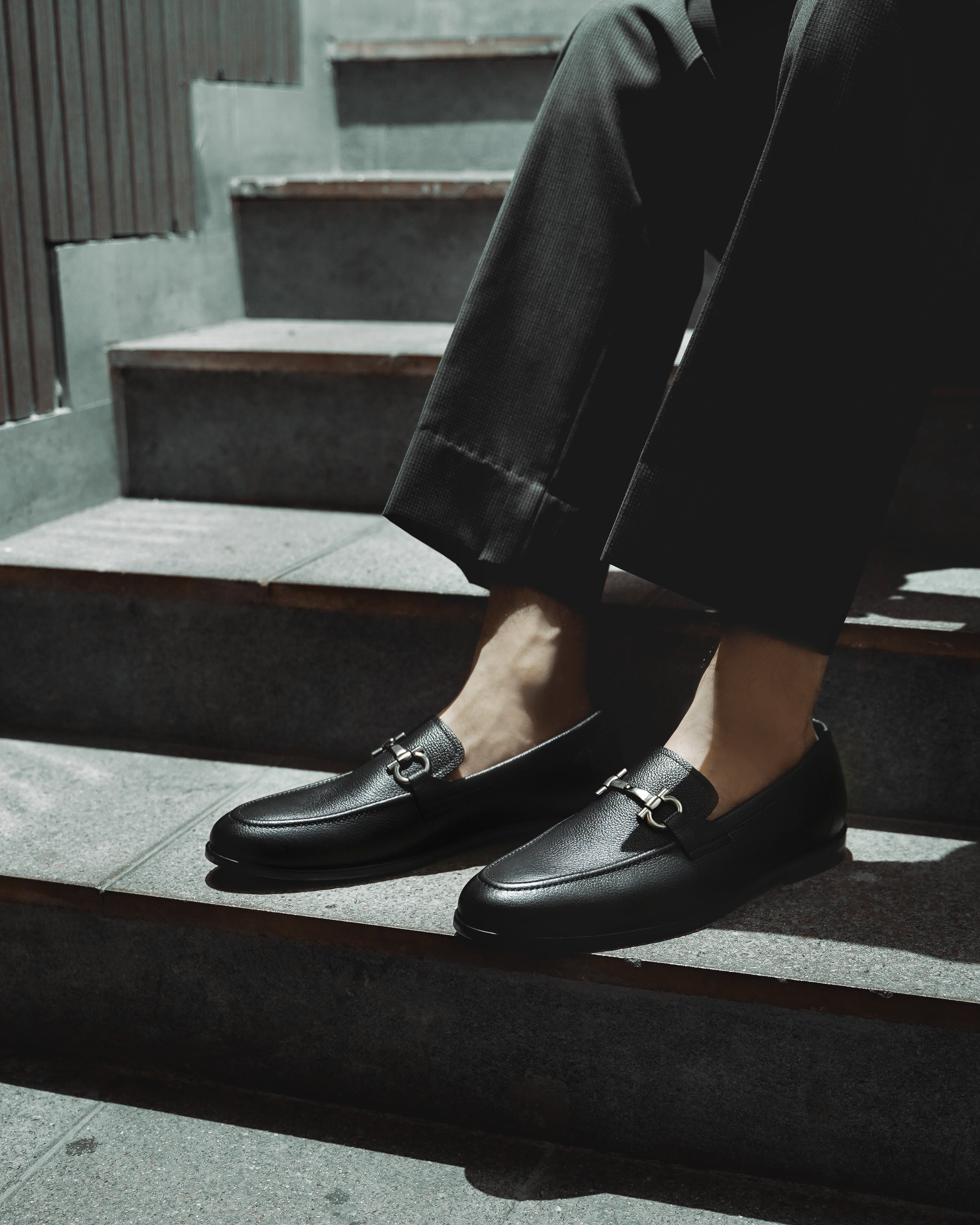 Bucharest - Men's Black Pebble Grain Leather Loafer