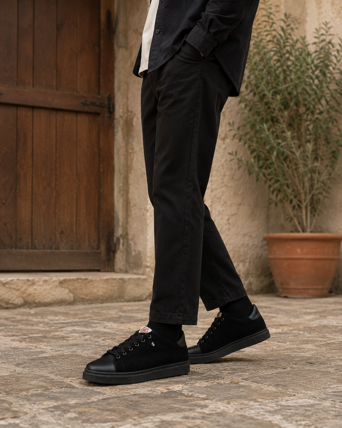 Leon - Men's Black Sneaker