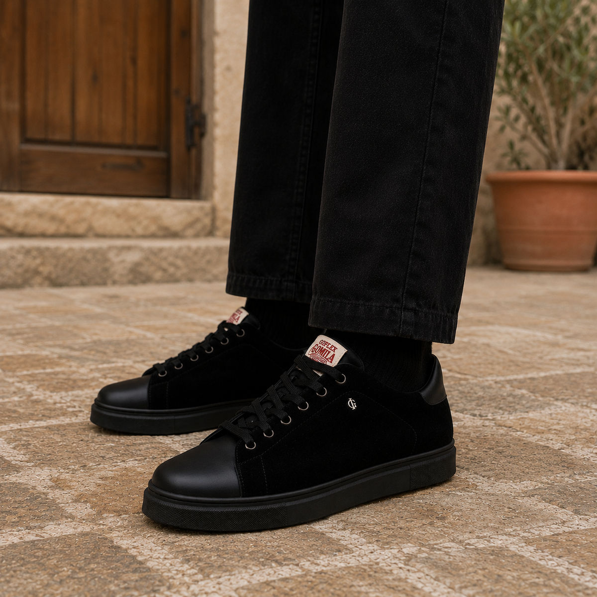 Leon - Men's Black Sneaker
