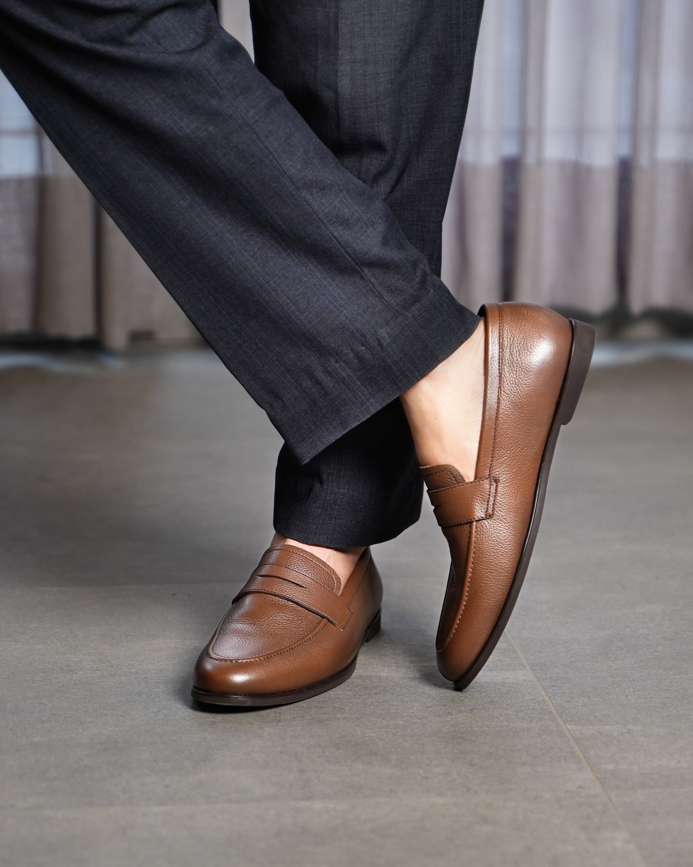 Bruin - Men's Brown Pebble Grain Leather Loafer