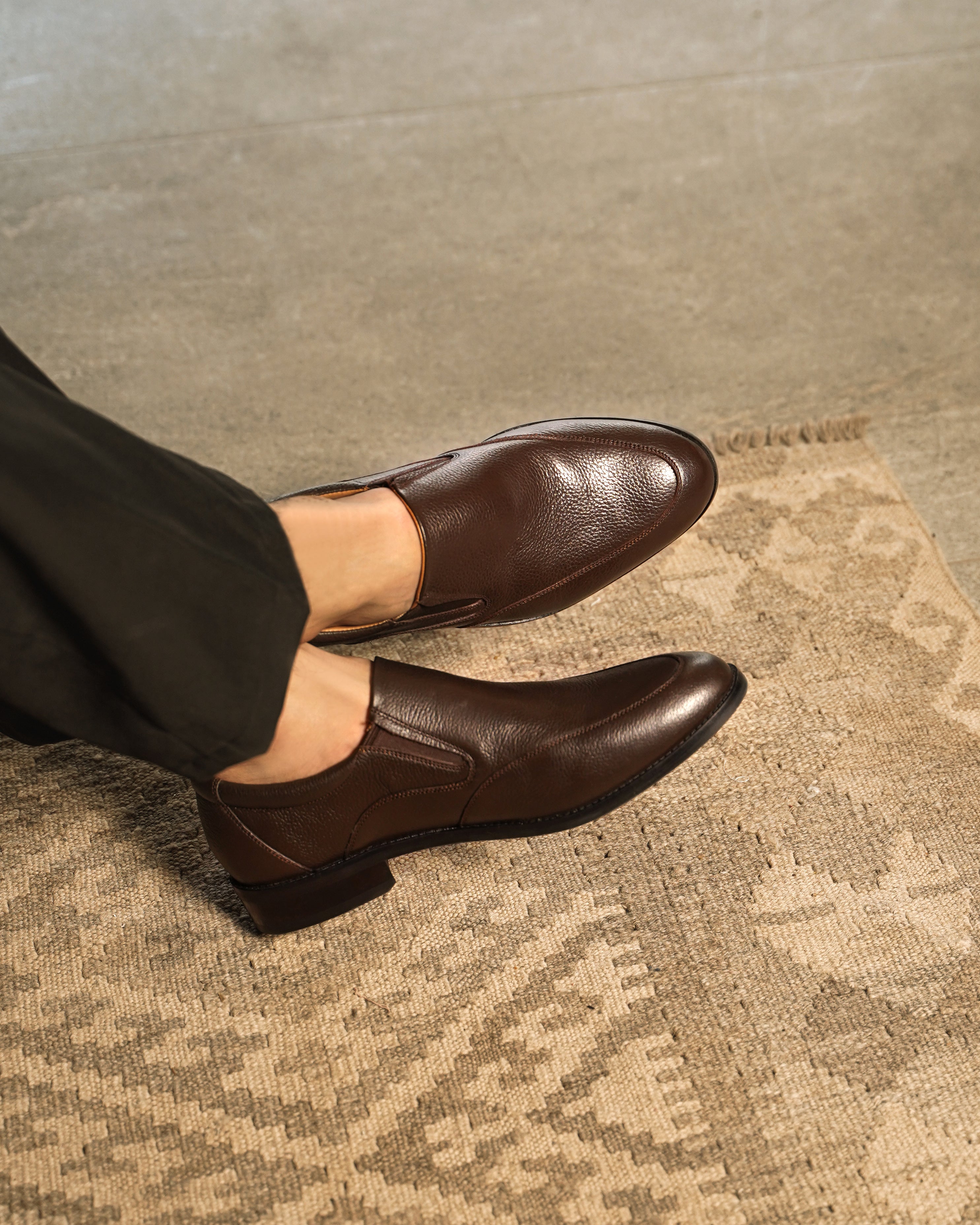 Esker - Men's Dark Brown Pebble Grain Loafer