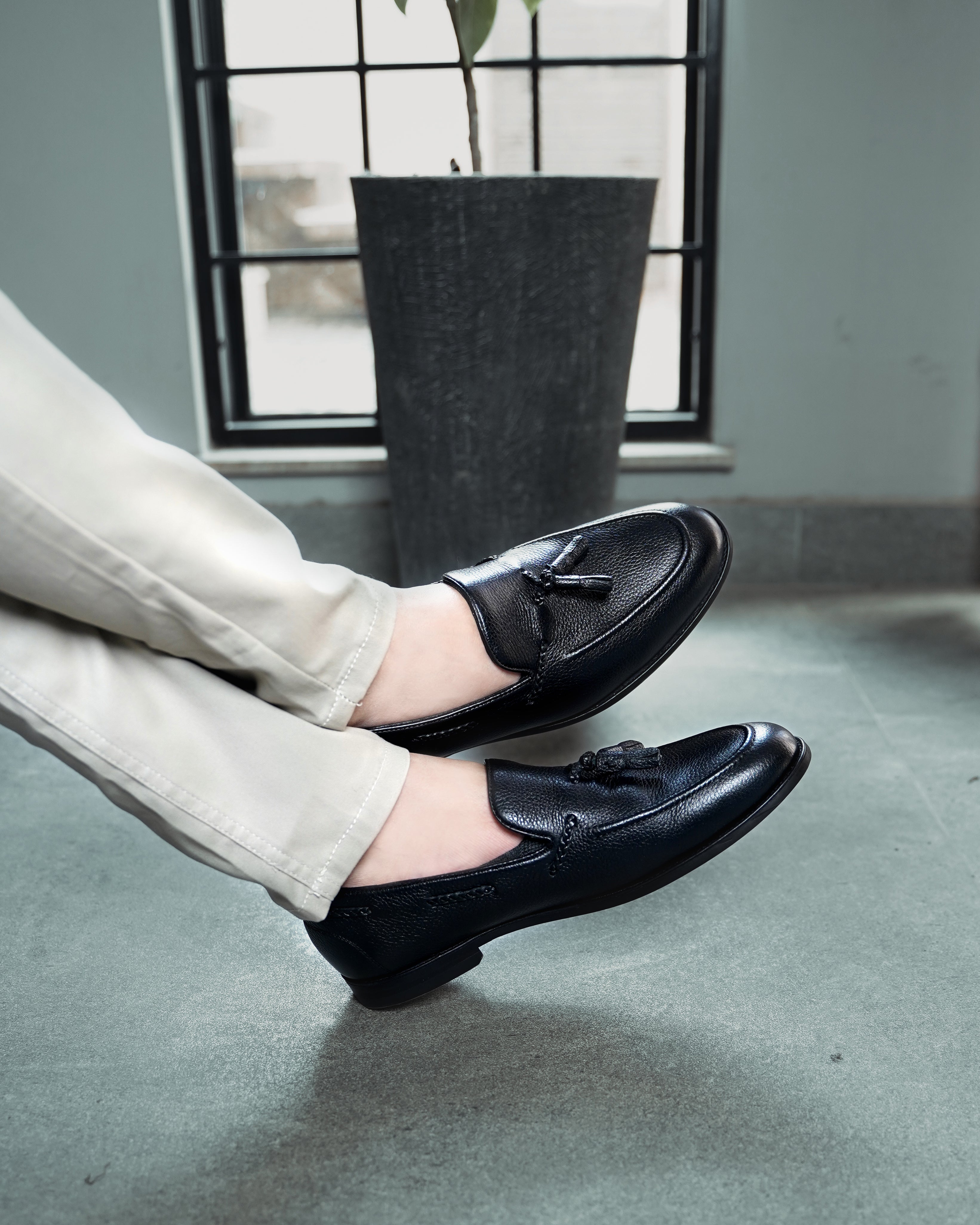 Danver - Men's Black Pebble Grain Leather Loafer