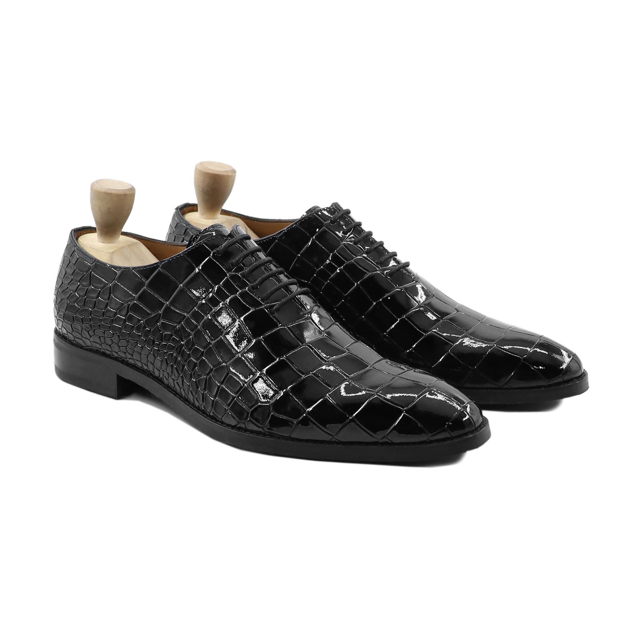 Sarat - Men's Black Patent Leather Wholecut Shoe