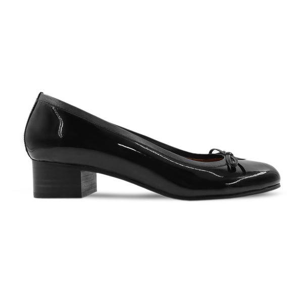 Taiga - Ladies Black Patent Leather Heel
