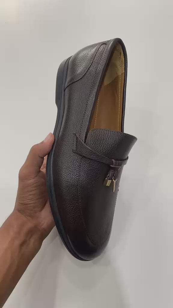 Loafer video
