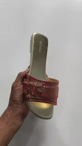 Slipper video