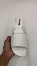 Slipper video