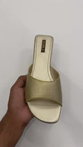 Slipper video